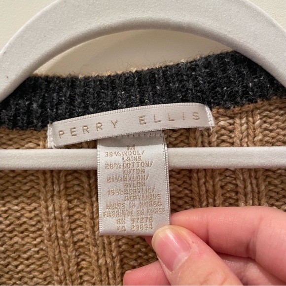 Perry Ellis Light Brown Knit Sweater - Picture 3 of 4